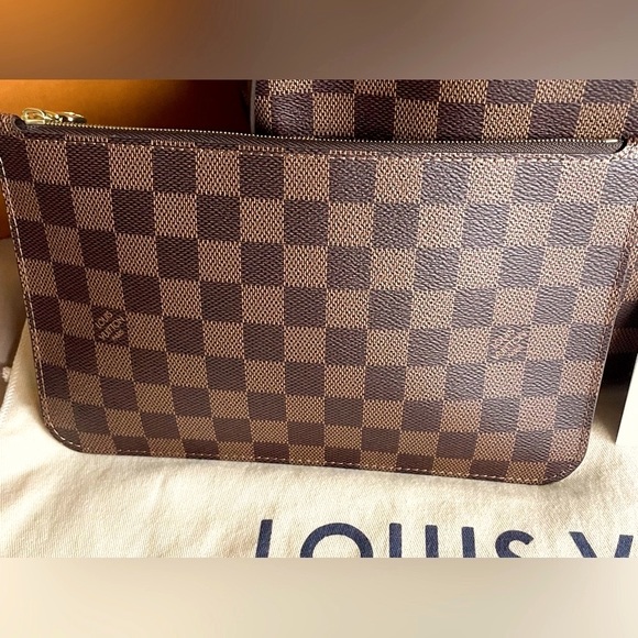 Gorgeous Authentic Louis Vuitton Damier Ebene Neverfull MM, NWT! - Picture 4 of 16
